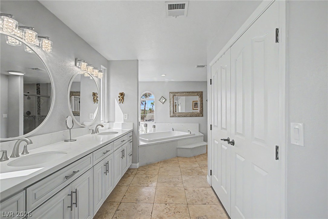 1931 Del Font Court Property Photo 66