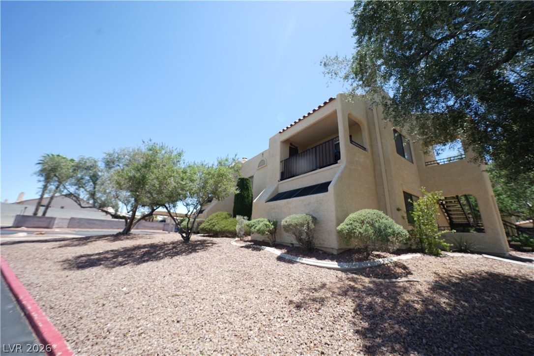 601 Cabrillo Circle 103 Property Photo 1