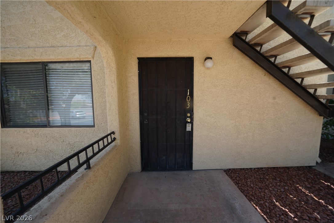 601 Cabrillo Circle 103 Property Photo 4
