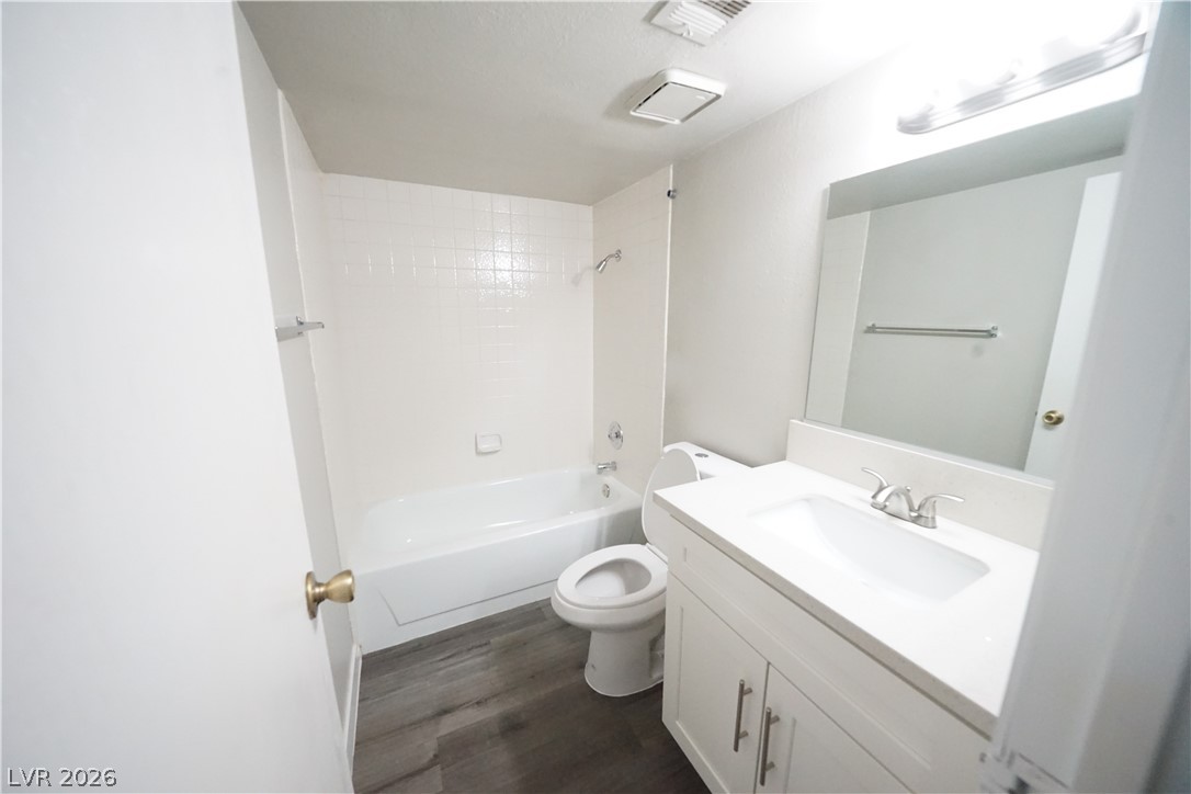 601 Cabrillo Circle 103 Property Photo 16