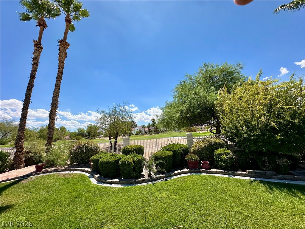 7429 Painted Shadows Way Property Photo 6