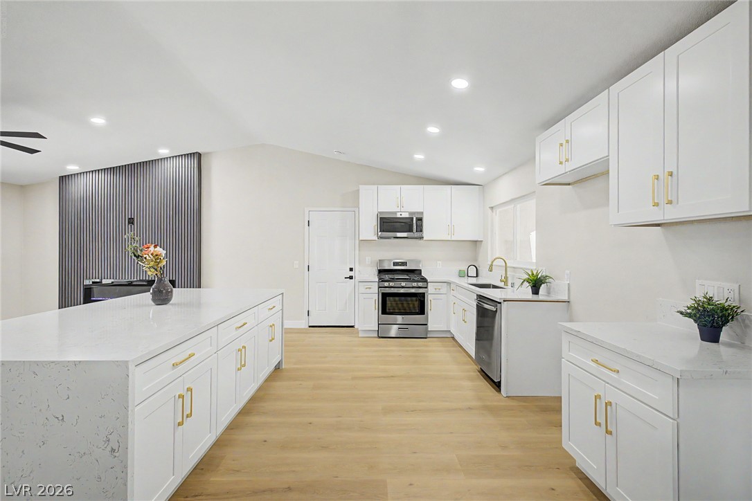 1402 Esther Drive Property Photo 11