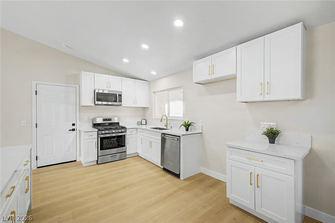 1402 Esther Drive Property Photo 12