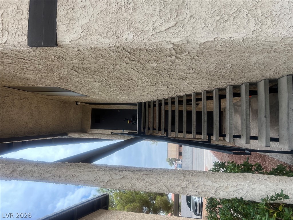 1461 Tamareno Circle C Property Photo 8
