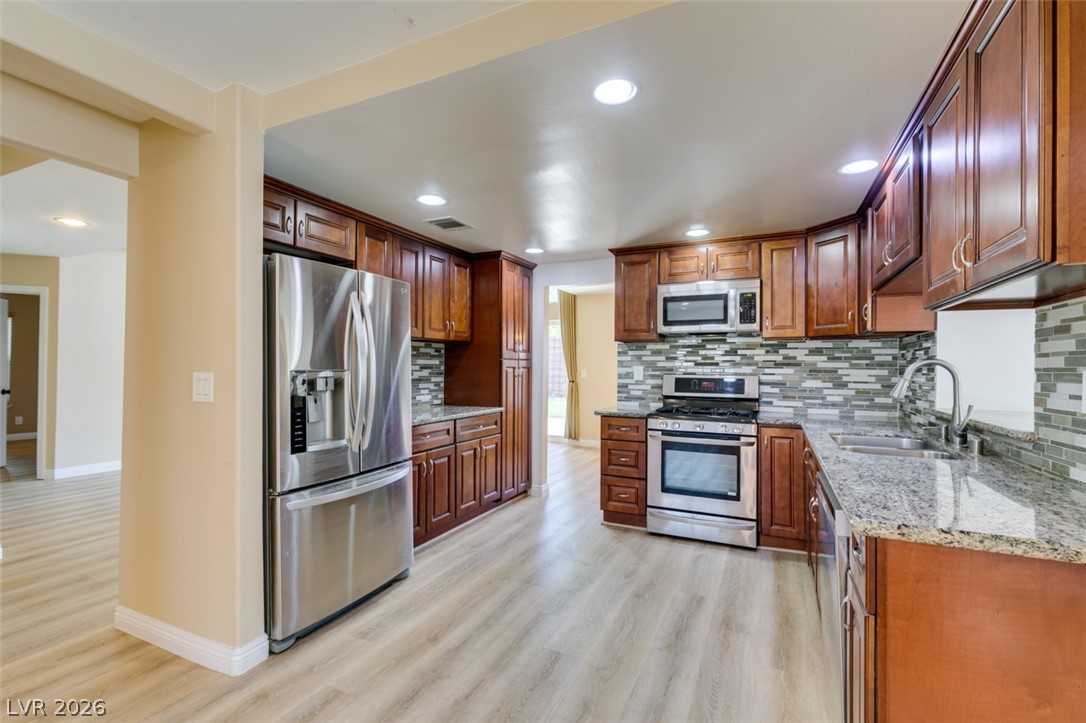 9800 Great Bend Drive Property Photo 16