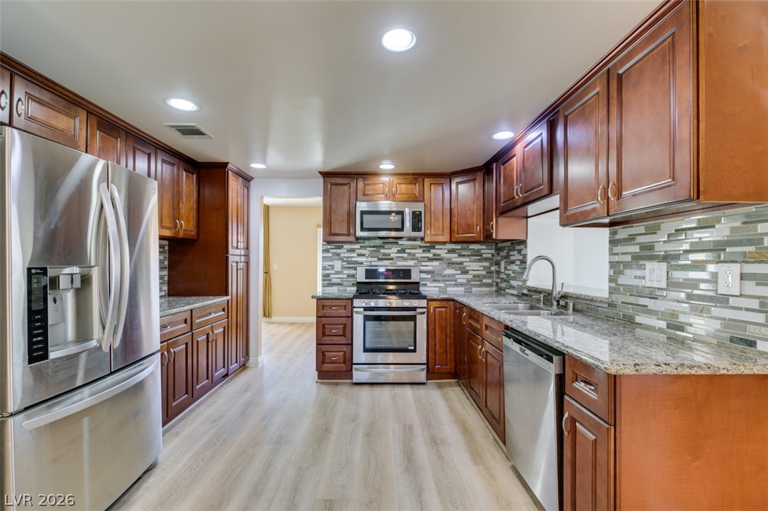 9800 Great Bend Drive Property Photo 17
