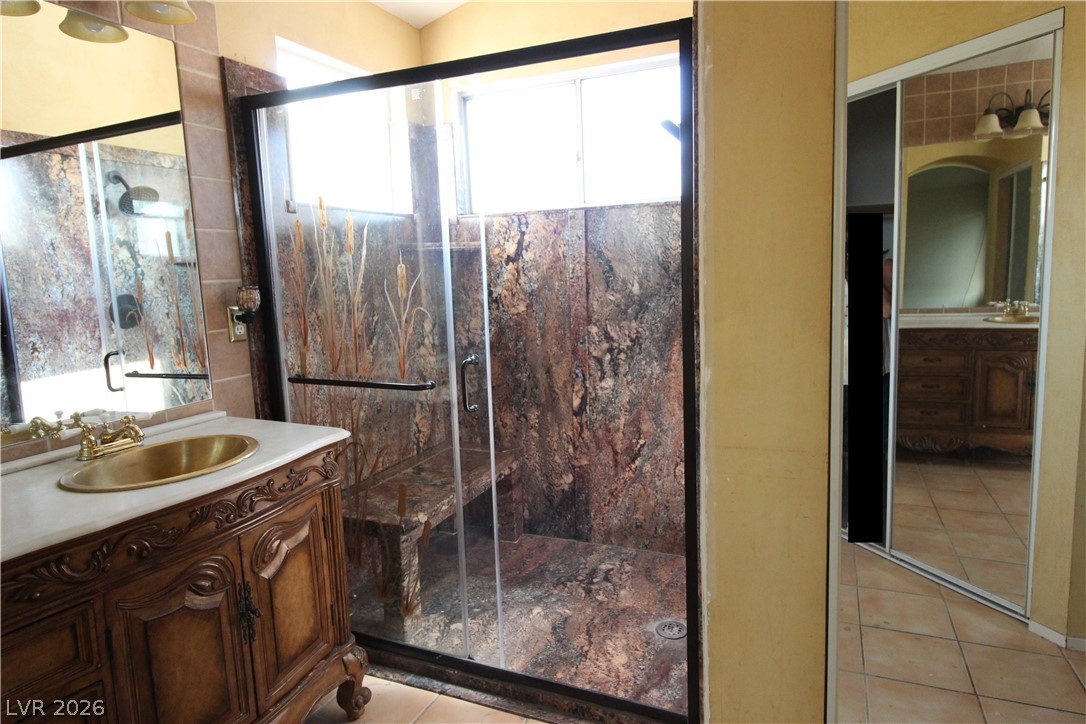 7721 Beach Falls Court Property Photo 15