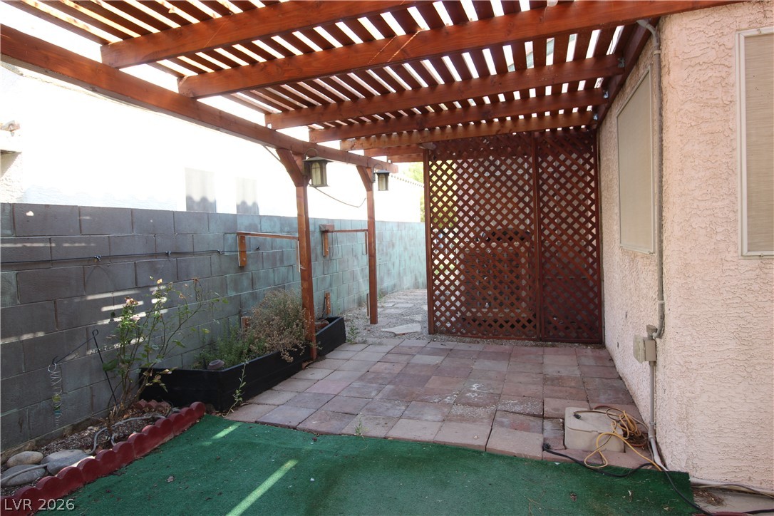 7721 Beach Falls Court Property Photo 21
