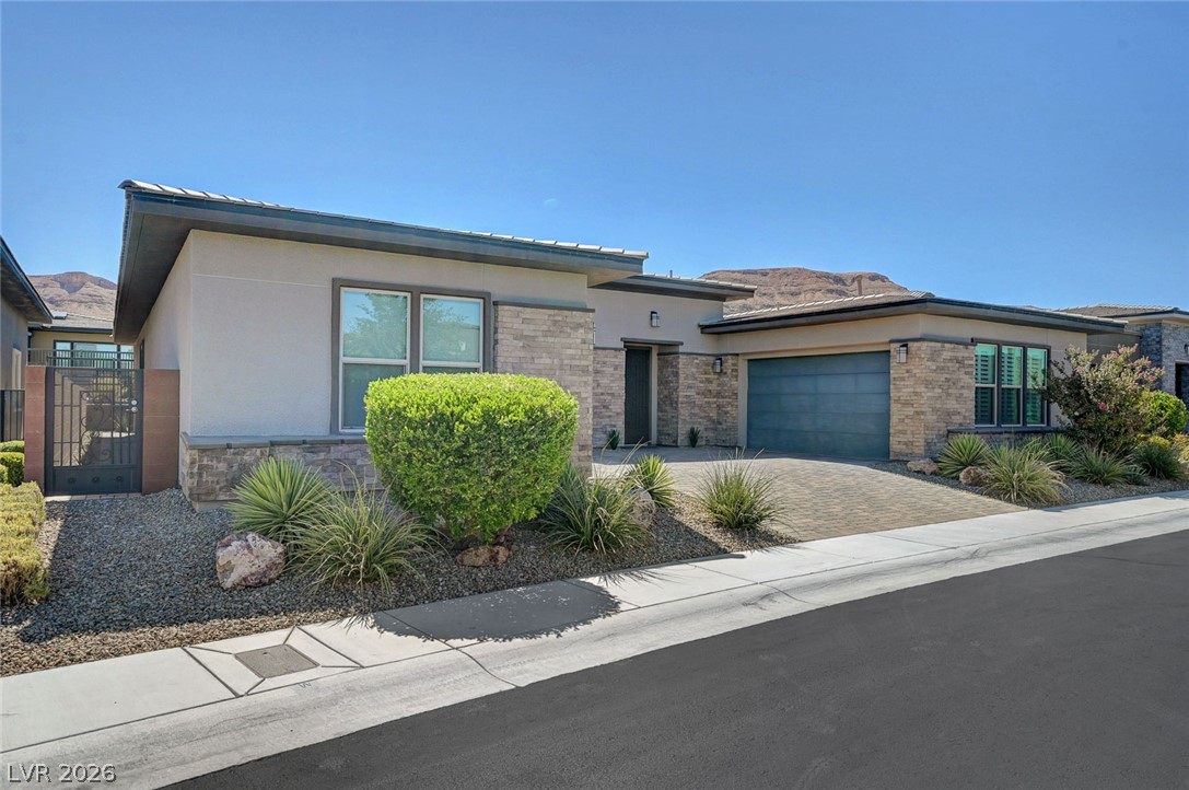 6709 Titanium Crest Street Property Photo 2
