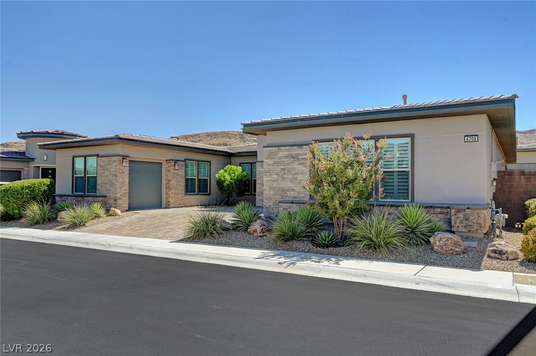 6709 Titanium Crest Street Property Photo 3