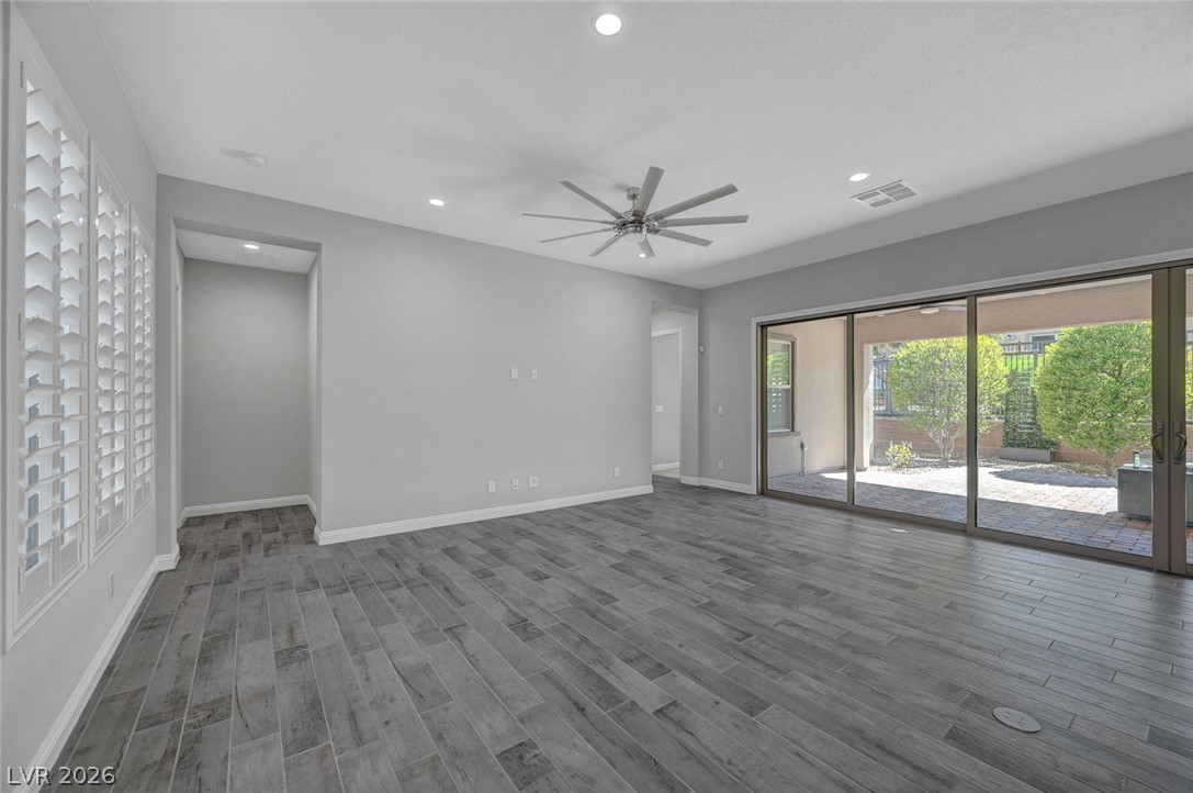 6709 Titanium Crest Street Property Photo 5