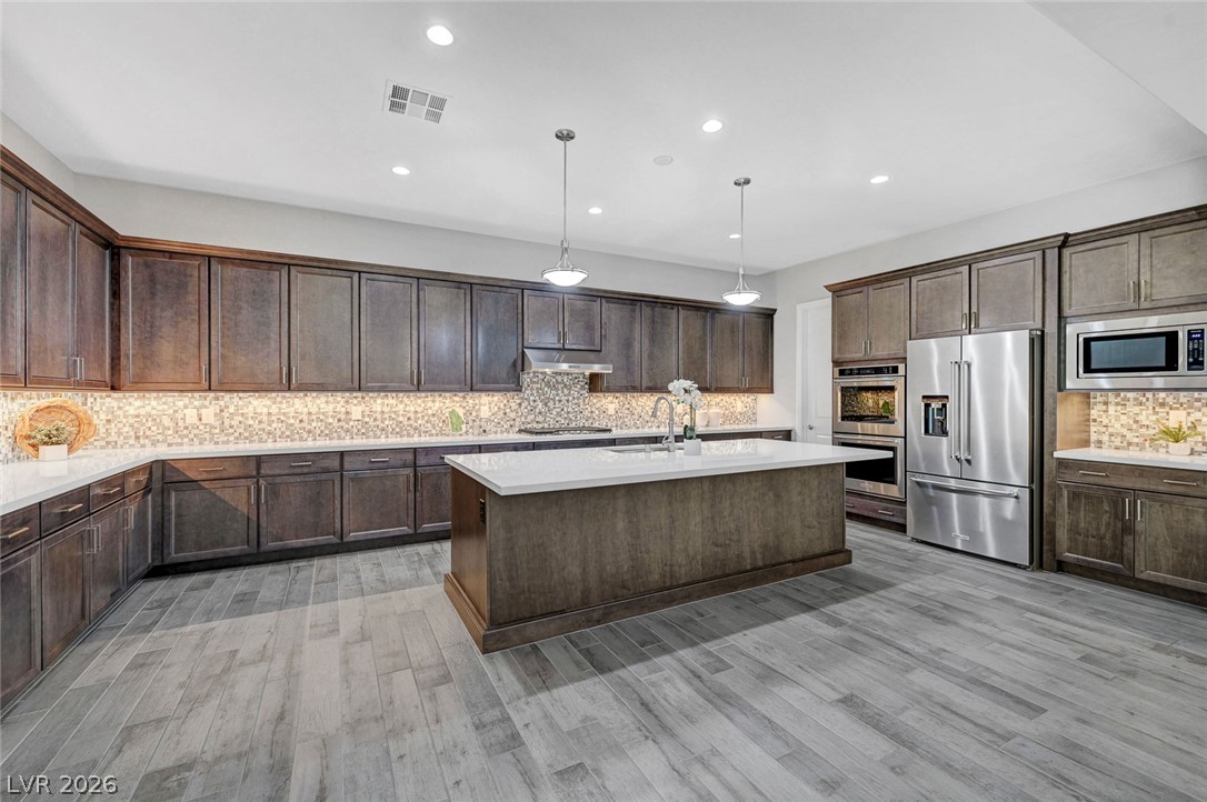 6709 Titanium Crest Street Property Photo 13