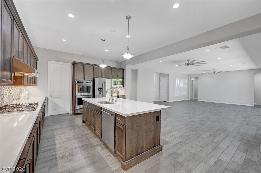6709 Titanium Crest Street Property Photo 14