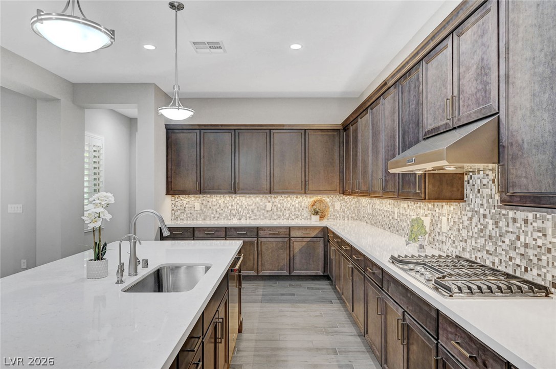 6709 Titanium Crest Street Property Photo 16