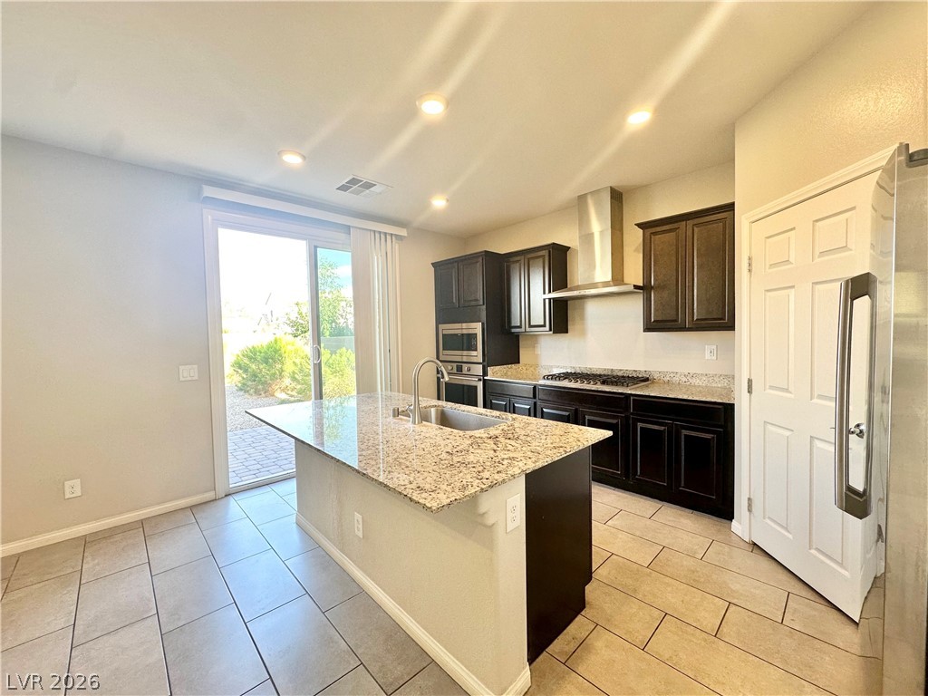 2646 Topaz Blue Street Property Photo 5