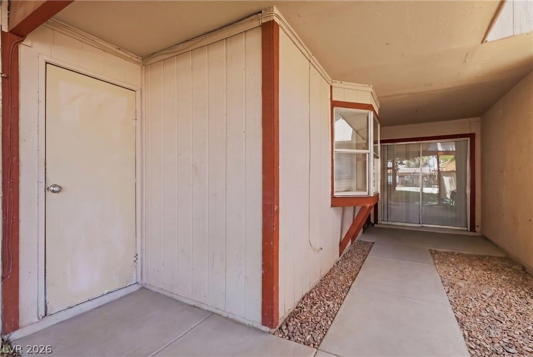 441 North Lamb Boulevard C Property Photo 3