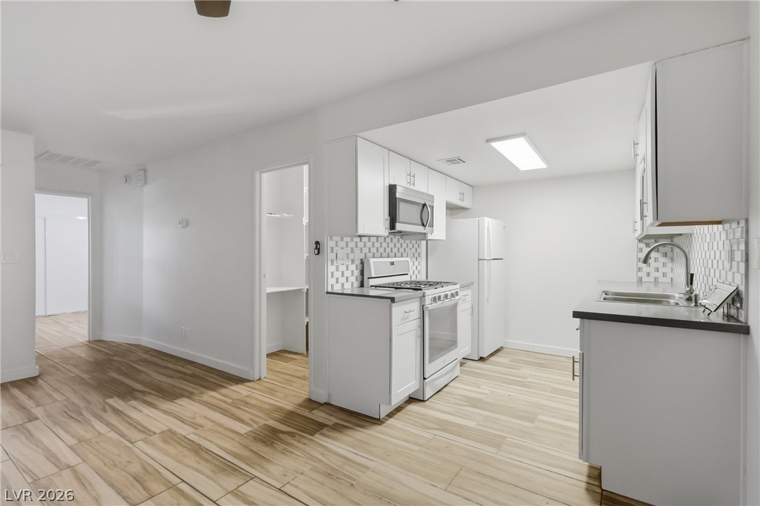 441 North Lamb Boulevard C Property Photo 7