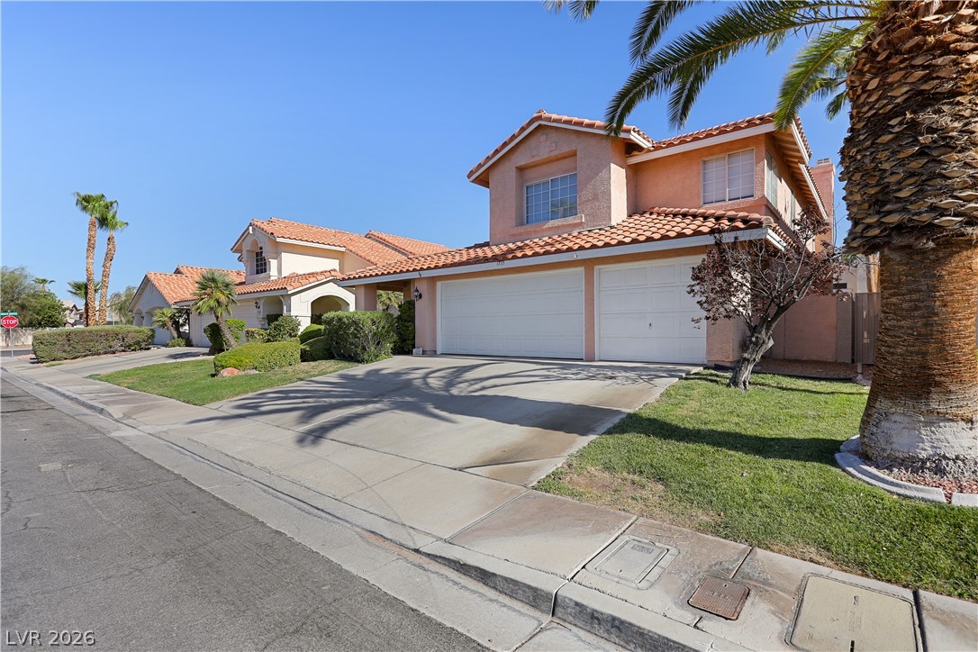 1755 Beechnut Avenue Property Photo 2