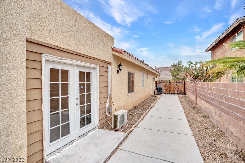 3726 Climbing Rose Street Property Photo 28