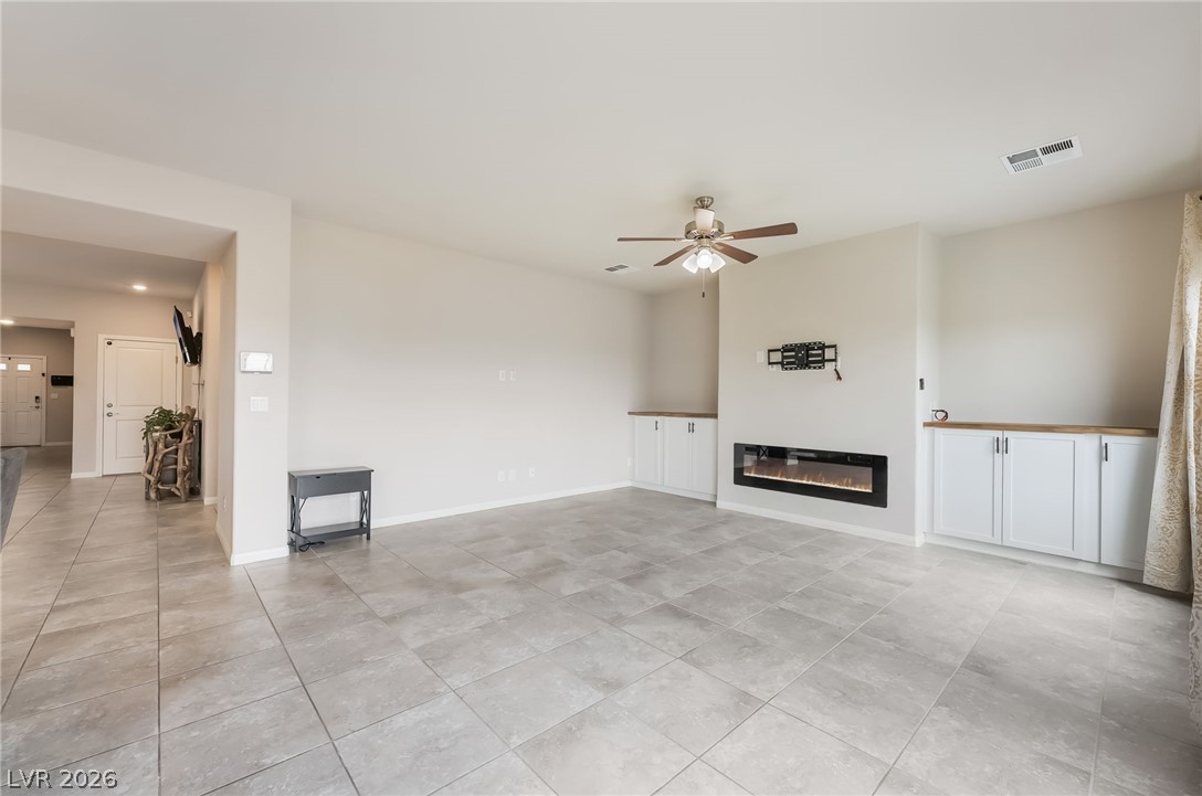 4622 Pointleaf Street Property Photo 9
