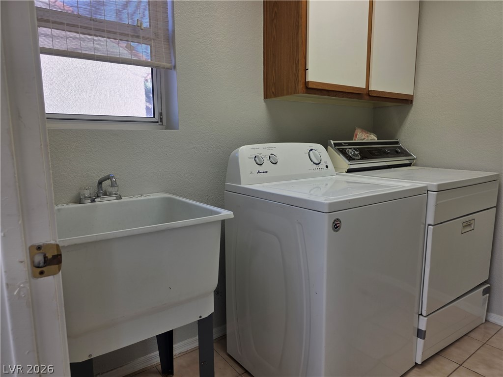 8729 Pennystone Avenue Property Photo 9