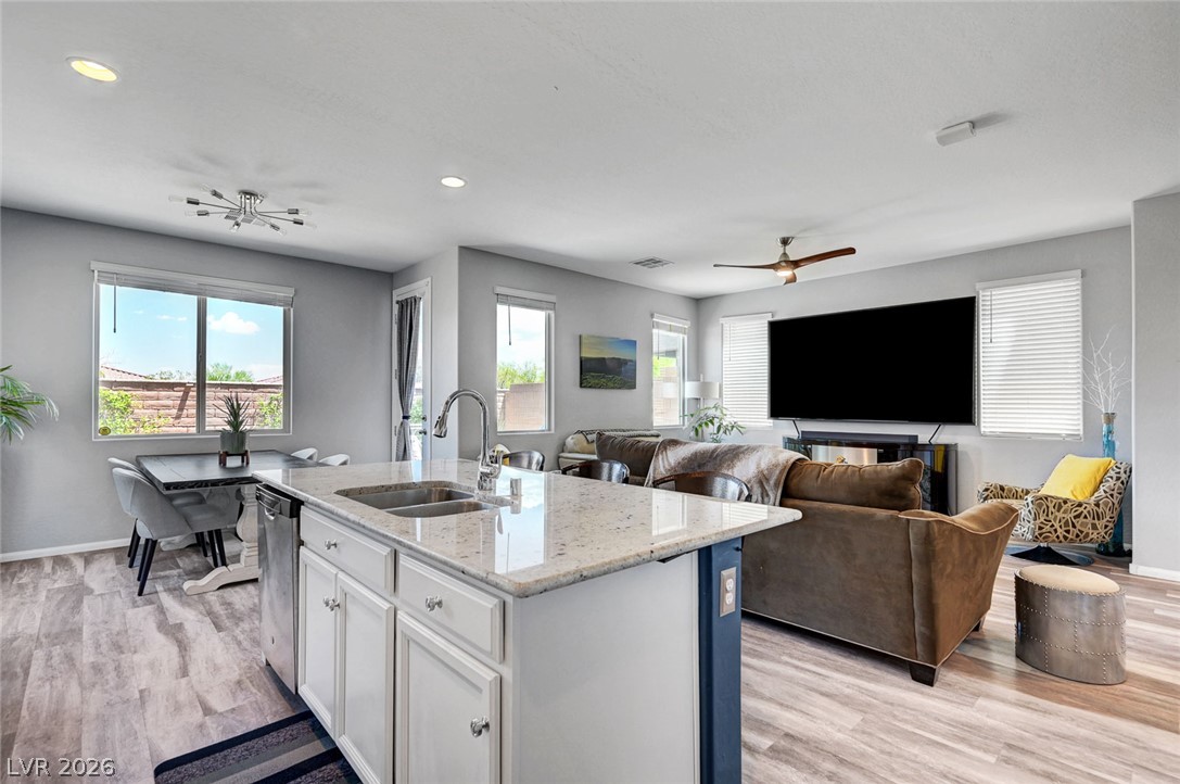 10840 Woods Hole Bay Street Property Photo 8