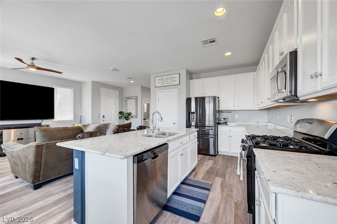 10840 Woods Hole Bay Street Property Photo 9