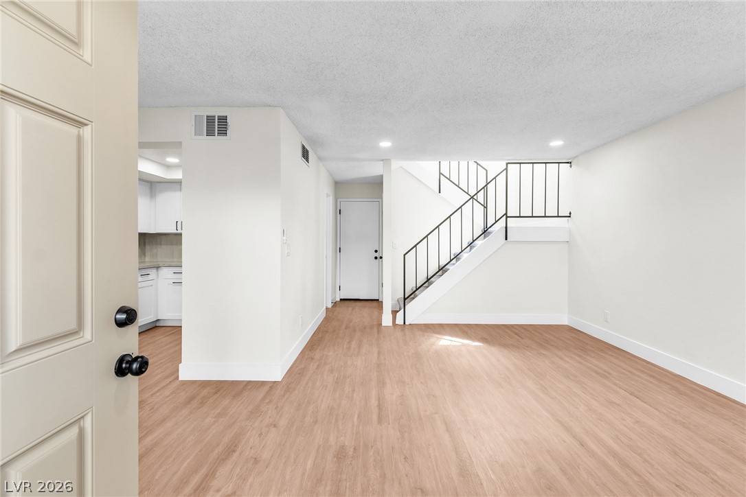 2256 Tall Pine Drive Property Photo 4