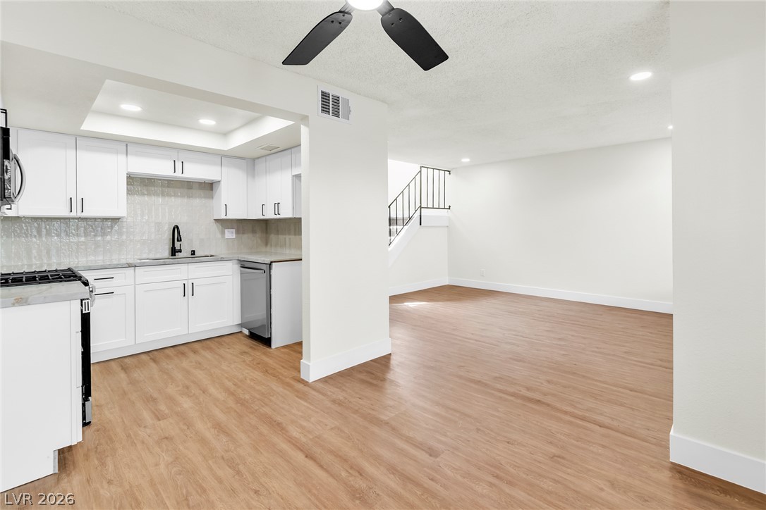 2256 Tall Pine Drive Property Photo 7