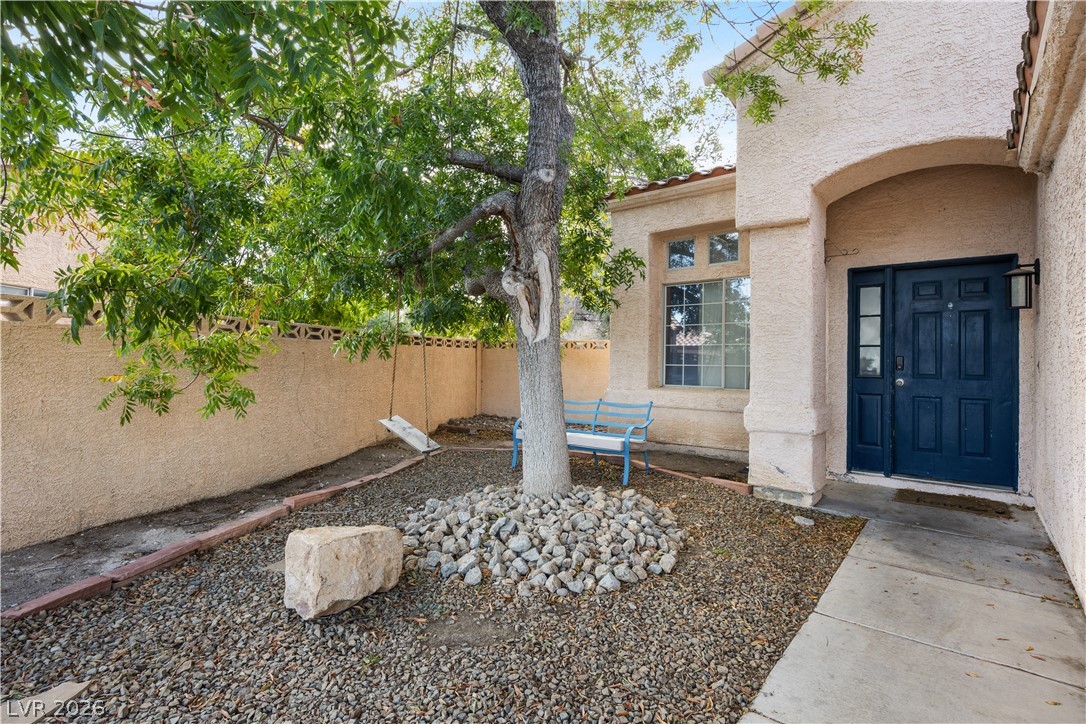 4905 Pulsar Court Property Photo 6