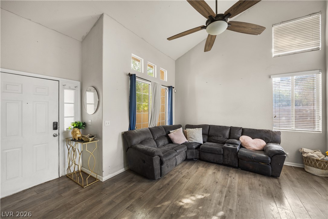 4905 Pulsar Court Property Photo 12