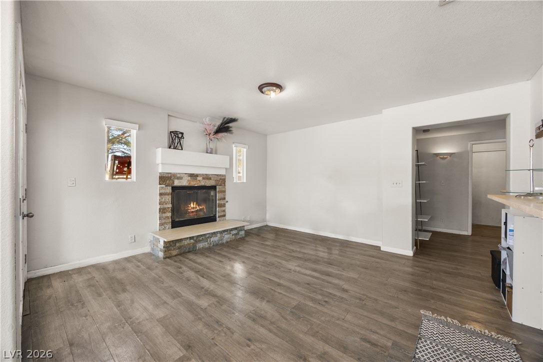 4905 Pulsar Court Property Photo 14