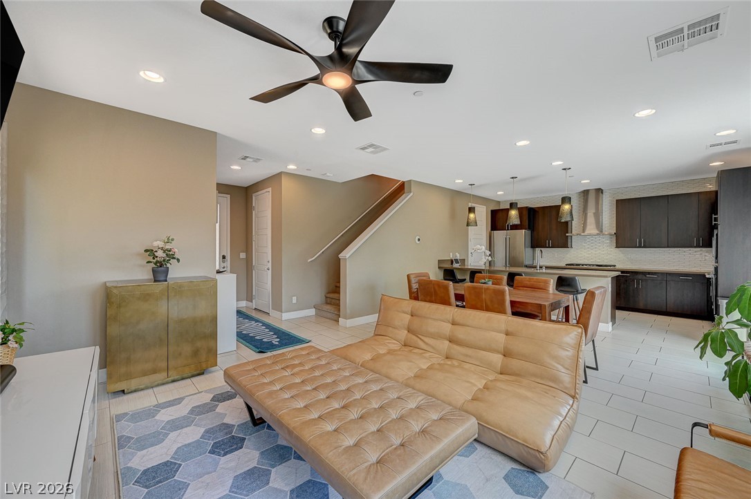 11375 Gravitation Drive Property Photo 6