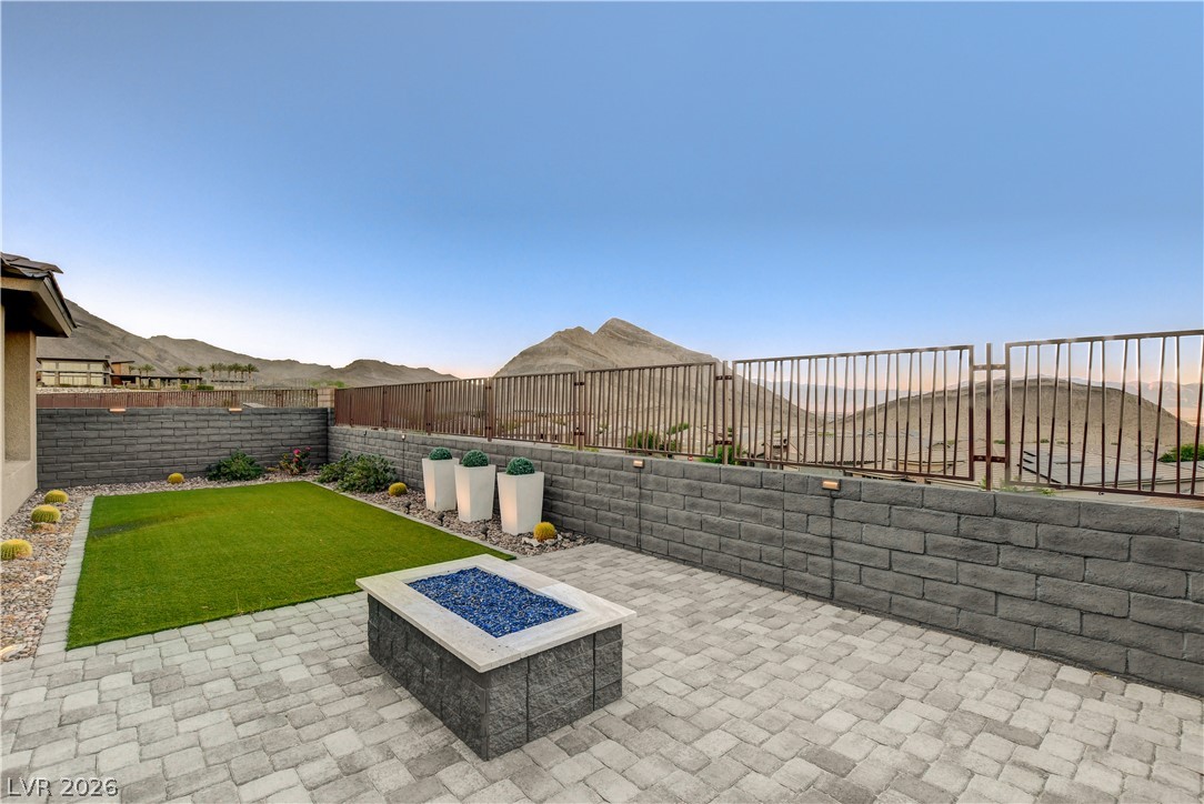 2720 Free Formed Court Property Photo 38