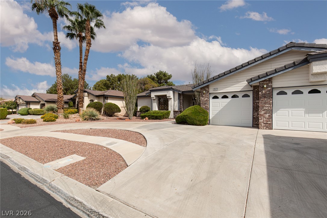 7512 Alamo Summit Drive Property Photo 4