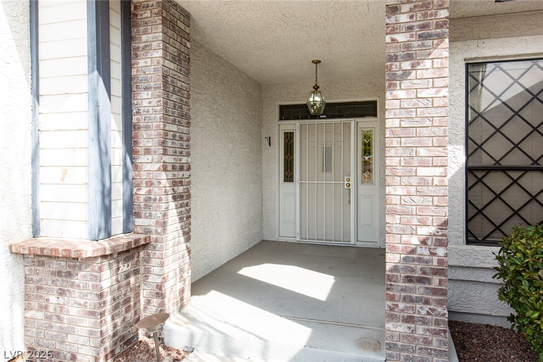 7512 Alamo Summit Drive Property Photo 6