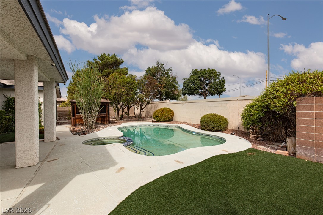 7512 Alamo Summit Drive Property Photo 36
