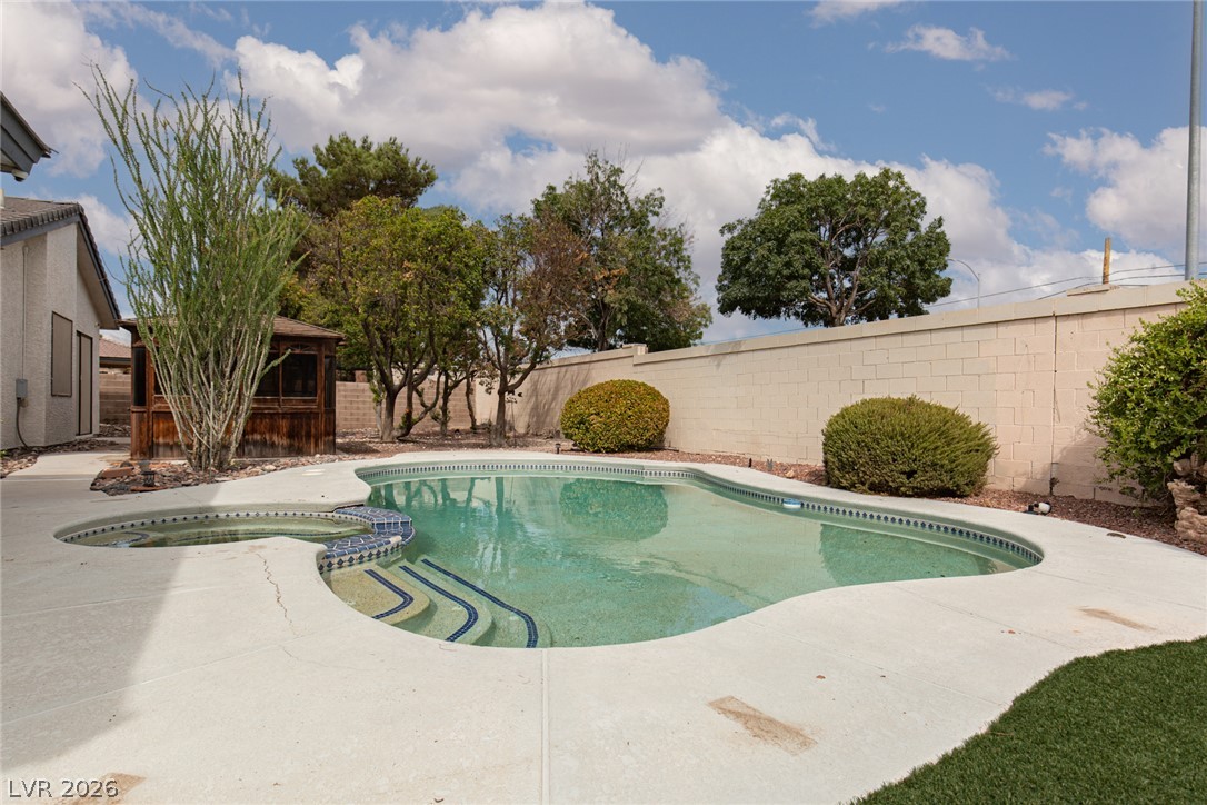7512 Alamo Summit Drive Property Photo 37