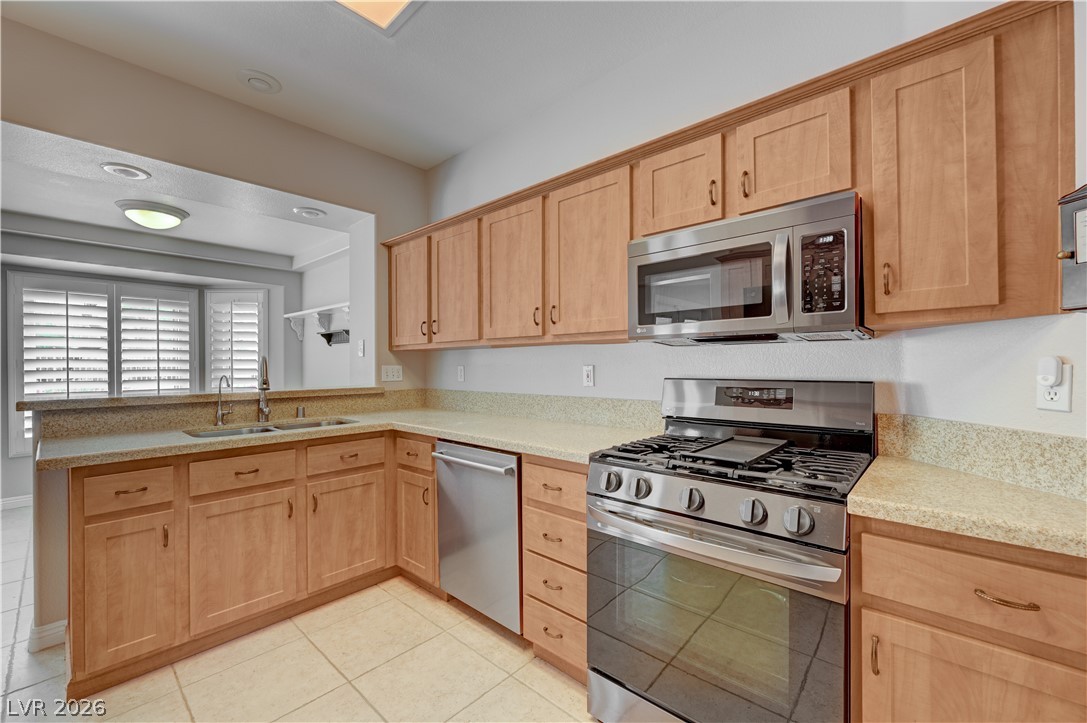 10609 Paradise Point Drive Property Photo 5