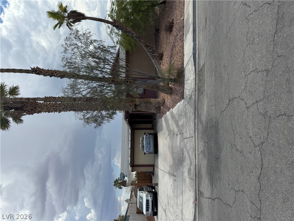 6881 Legalla Lane Property Photo 2