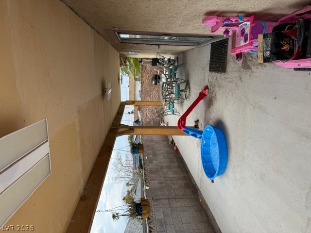 6881 Legalla Lane Property Photo 14