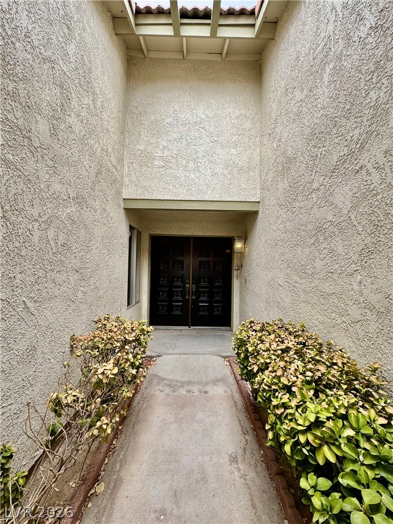 1720 Carlos Drive Property Photo 5