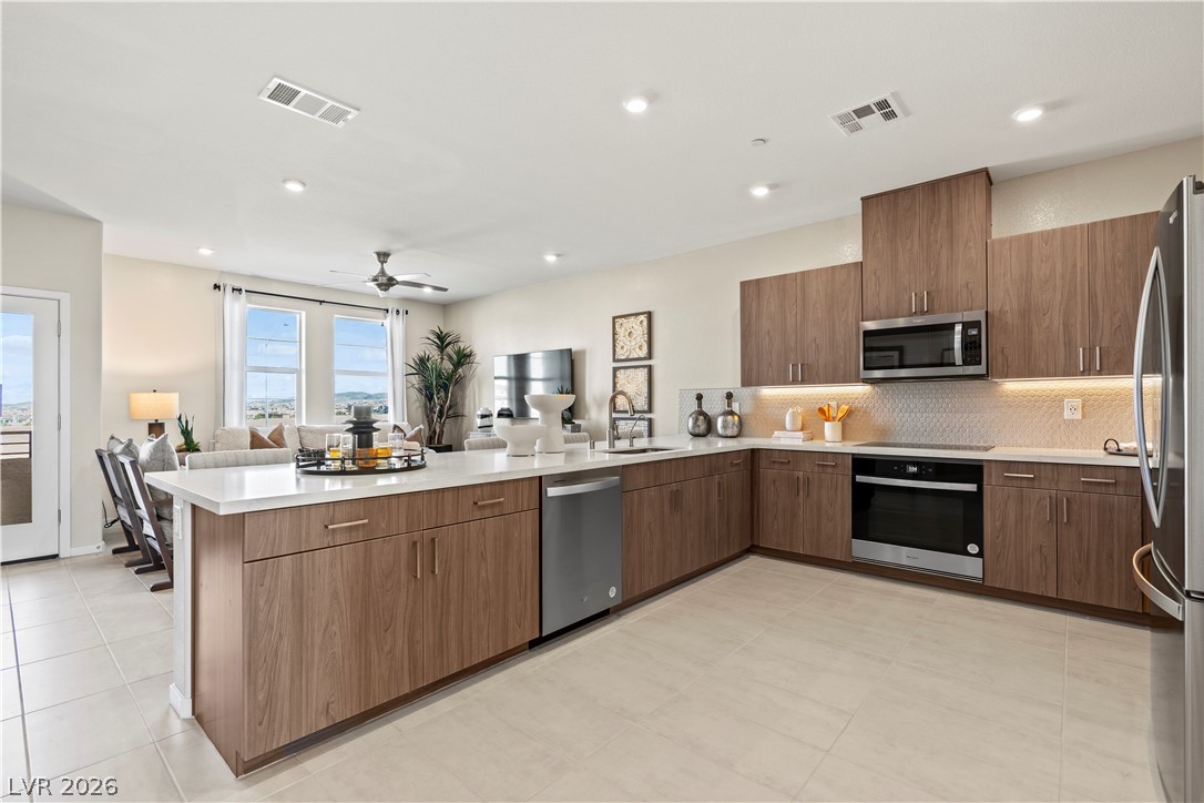 336 Cymbal Place Property Photo 8