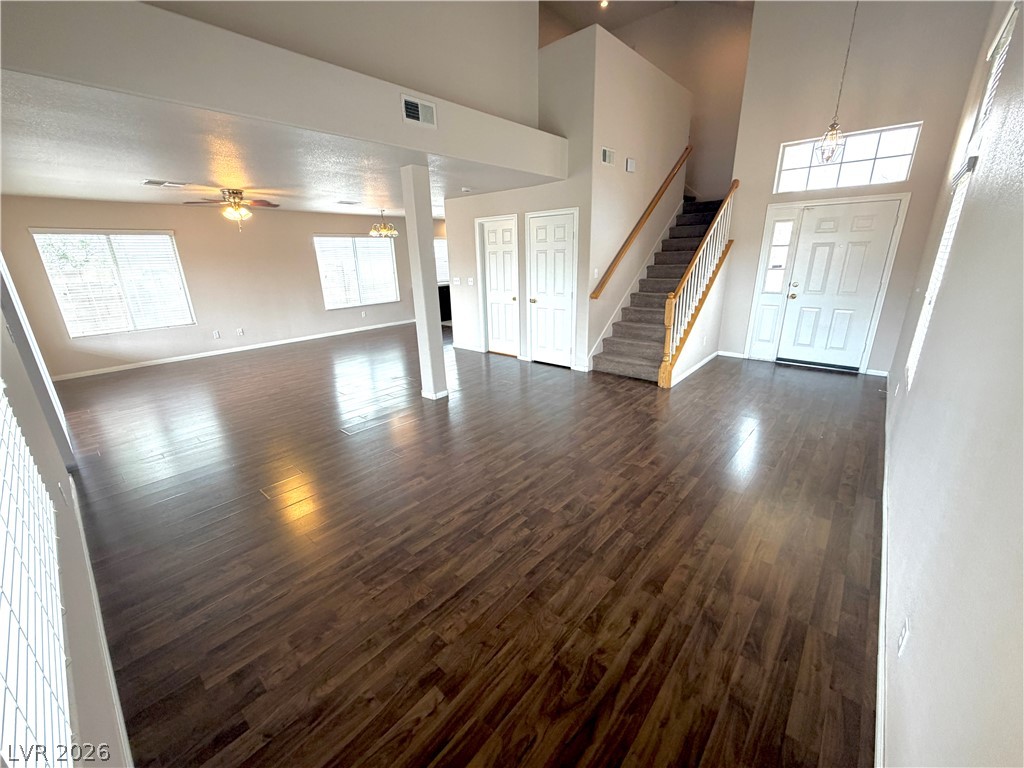 8346 Fame Avenue Property Photo 5