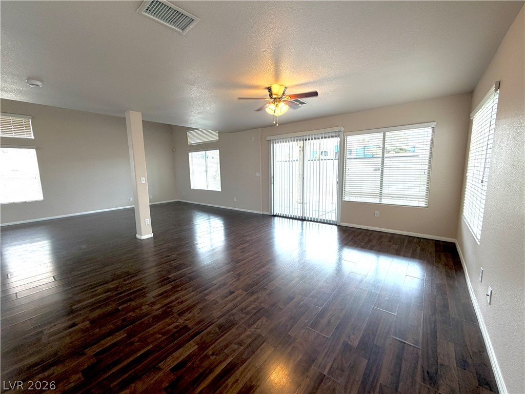 8346 Fame Avenue Property Photo 7