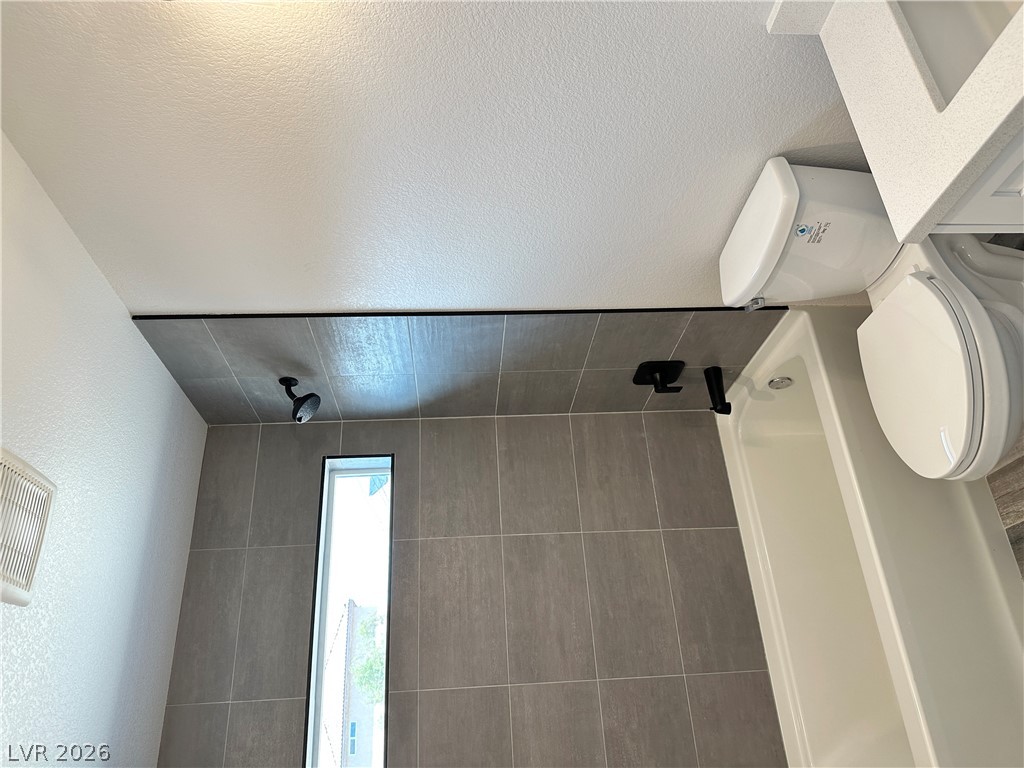 2590 Bonano Court Property Photo 7