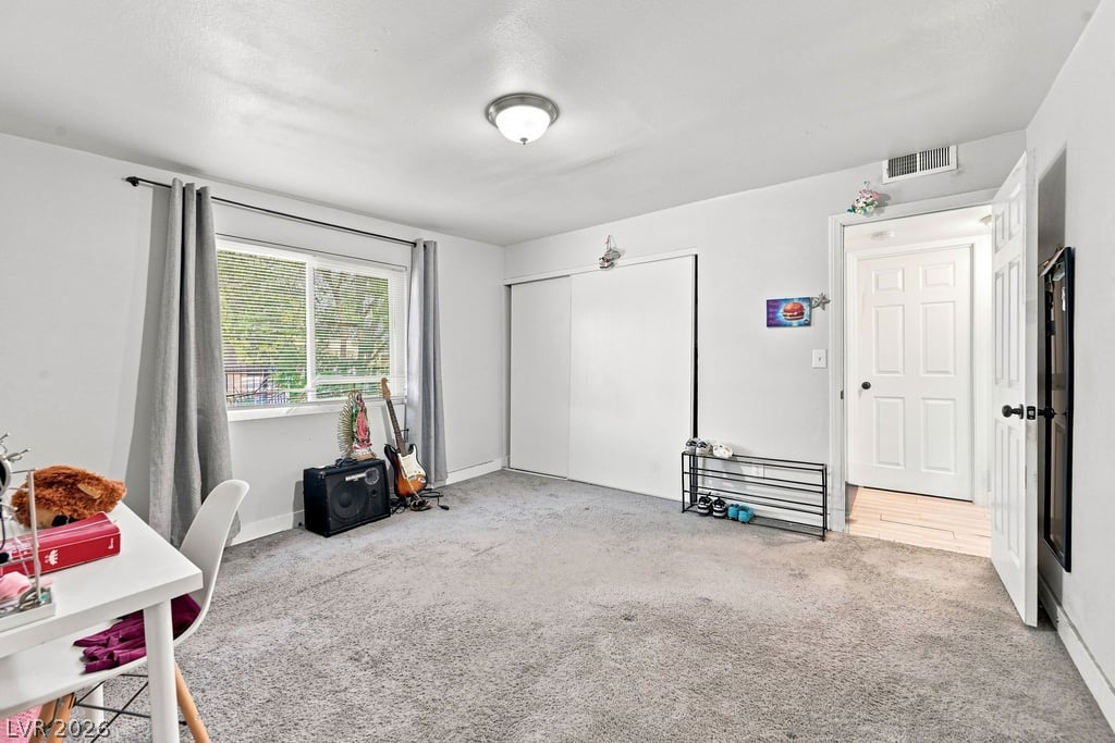 2545 Salt Lake Street Property Photo 8