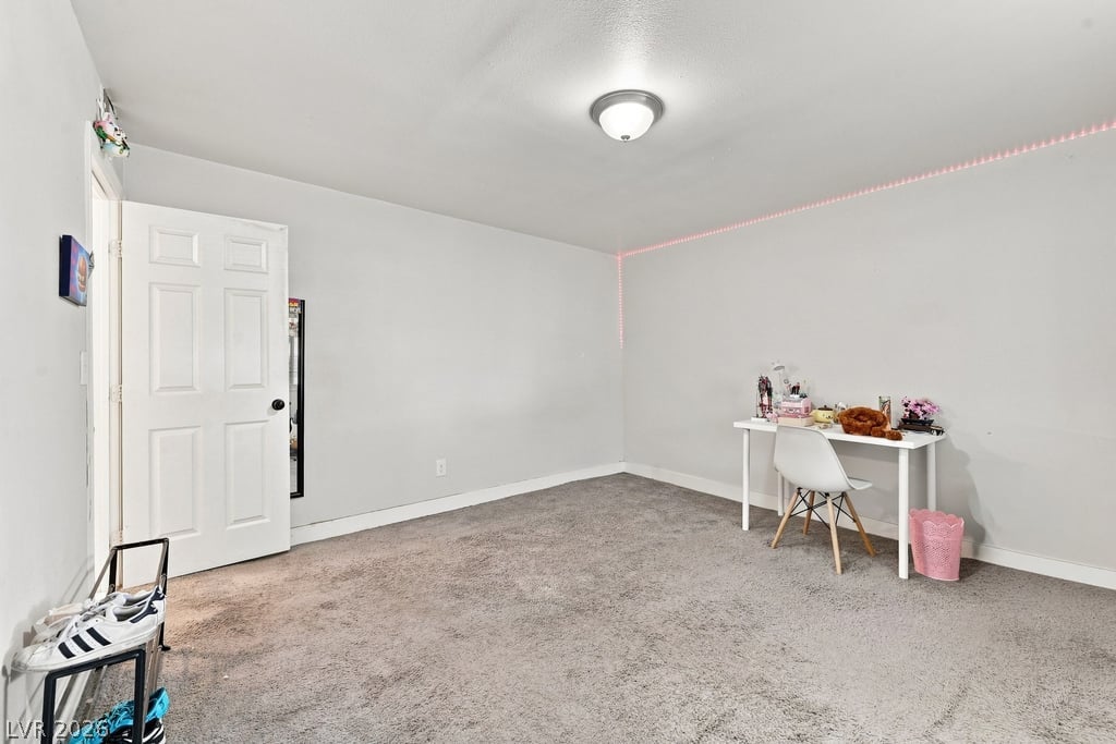 2545 Salt Lake Street Property Photo 9