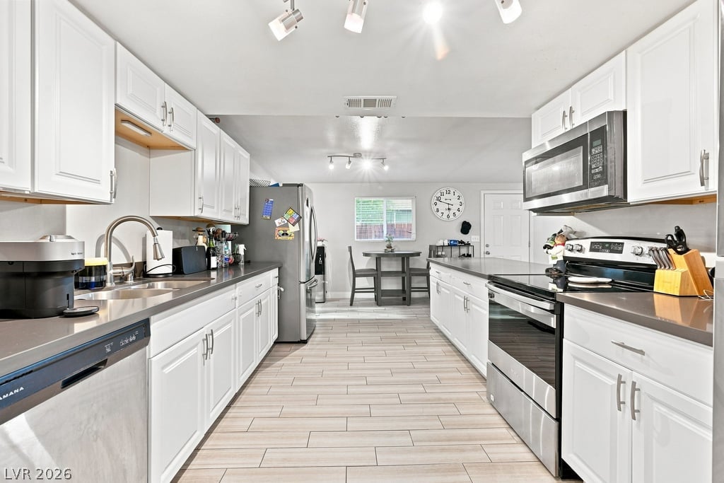 2545 Salt Lake Street Property Photo 24
