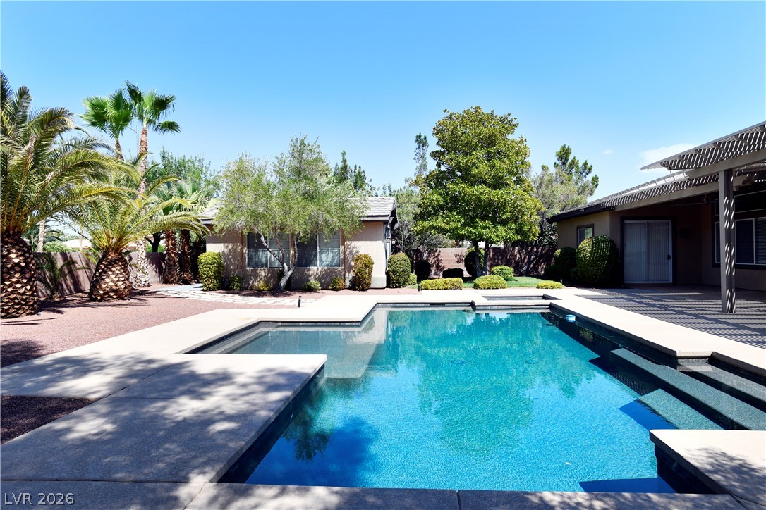 7008 Via Campanile Avenue Property Photo 4